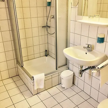 Amadeus Boutique Deutscher Hof Hotel 3*
