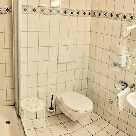 Amadeus Boutique Deutscher Hof מלון 3*