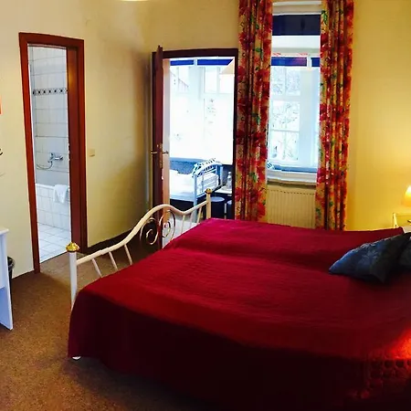 Amadeus Boutique Deutscher Hof Hotel 3*