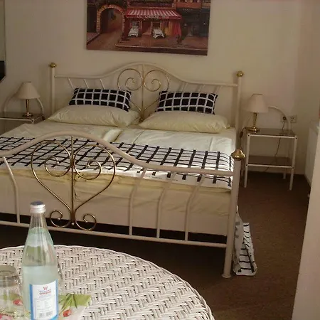 Amadeus Boutique Deutscher Hof