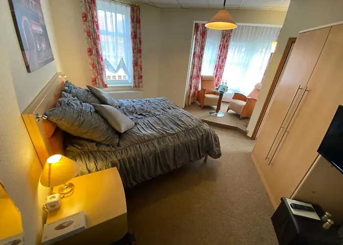 Amadeus Boutique Deutscher Hof Otel