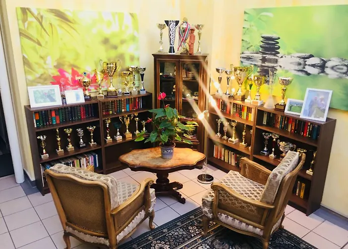 Amadeus Boutique Deutscher Hof Otel 3*