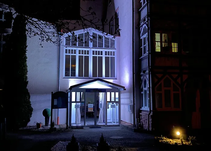 Amadeus Boutique Deutscher Hof Otel 3*