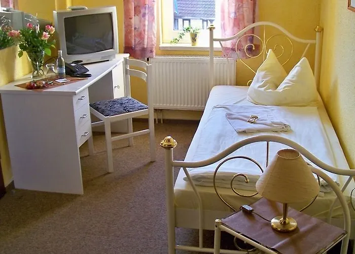 מלון Amadeus Boutique Deutscher Hof 3*